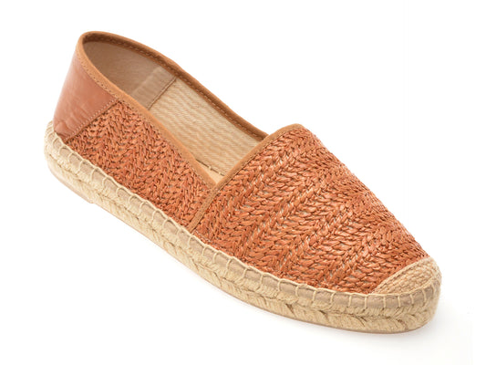 Pantofi GEOX maro, D46V0A, din material textil