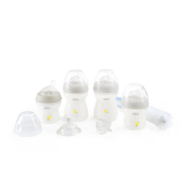 Set biberoane, Chicco, Include 2 x biberoane 150 ml, 2 x biberoane 250 ml, 1 x tetina, 1 x suzeta, 1 x perie de curatare, Silicon, 0 luni+, Transparent